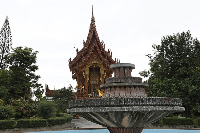 Wat Phu Khao Kaew-016